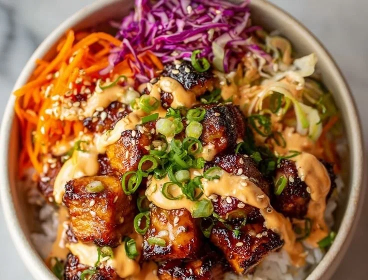 Easy Korean BBQ Chicken bowl with spicy gochujang cream sauce