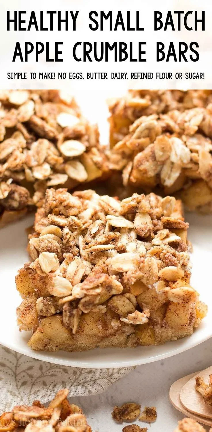 Healthy small batch apple crumble bars with oats and apples